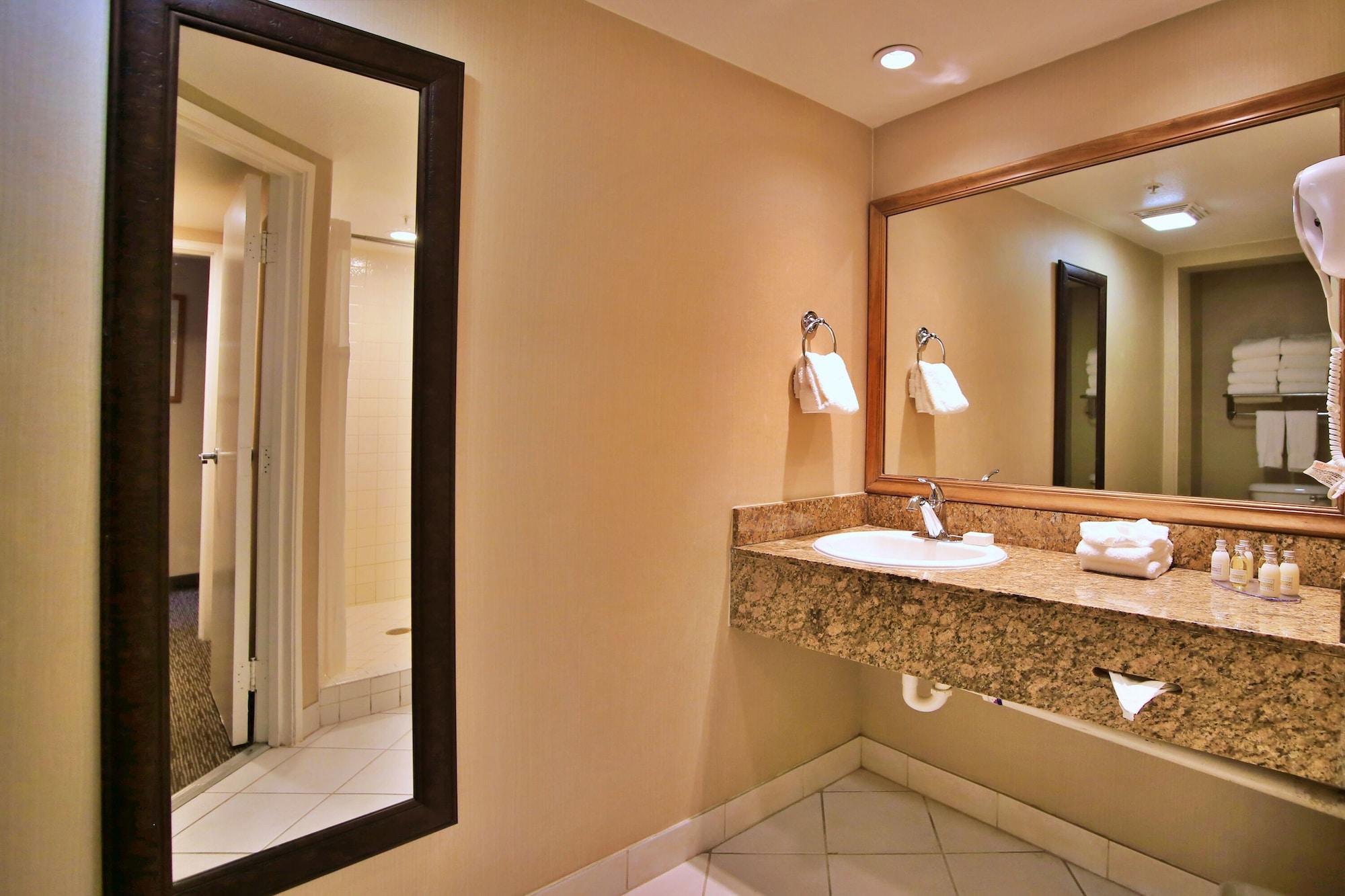 Anaheim Portofino Inn & Suites Zewnętrze zdjęcie