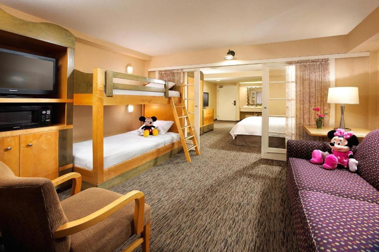 Anaheim Portofino Inn & Suites Zewnętrze zdjęcie