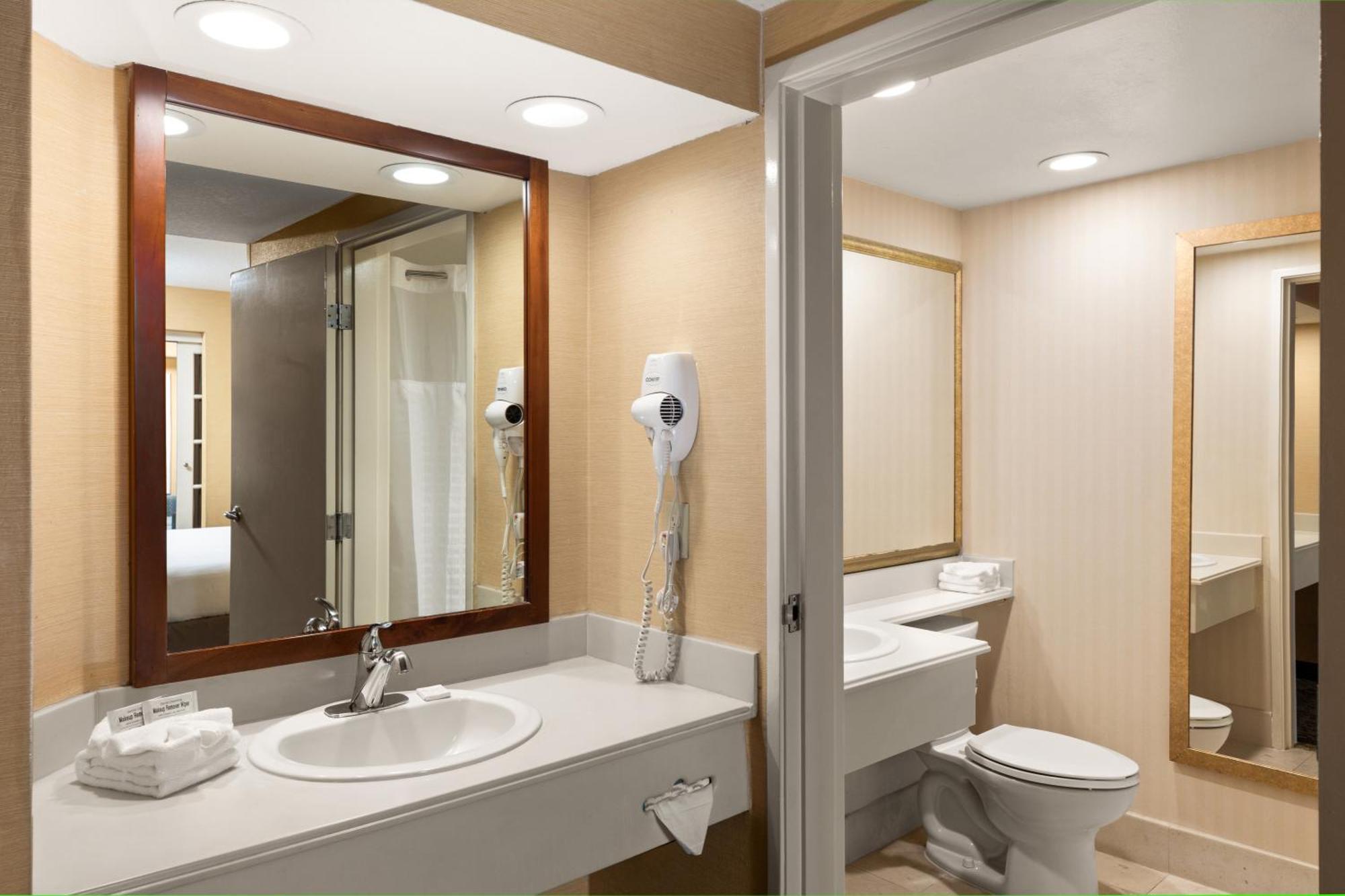 Anaheim Portofino Inn & Suites Zewnętrze zdjęcie