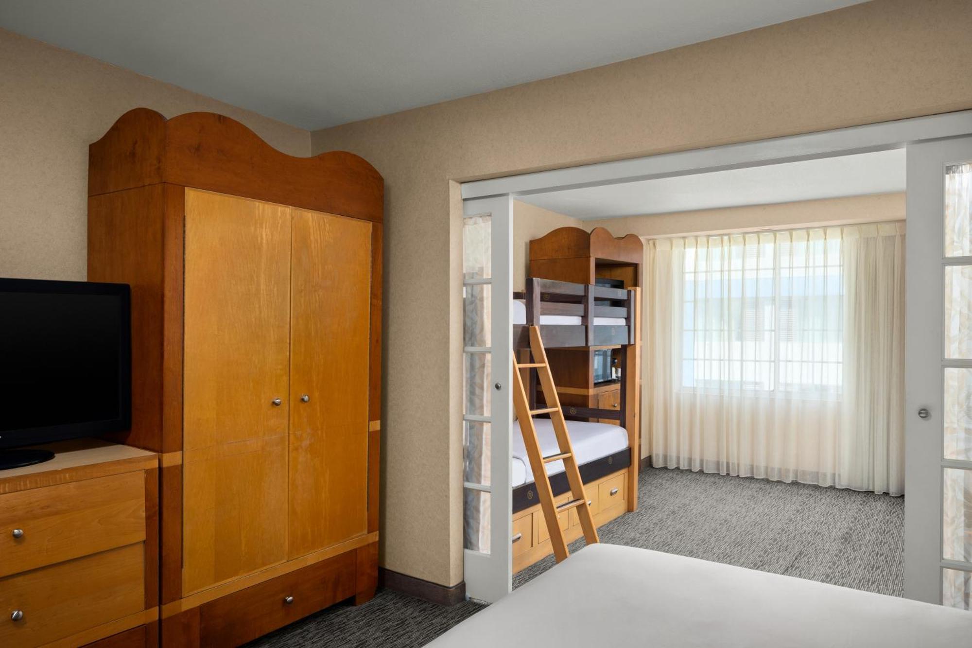 Anaheim Portofino Inn & Suites Zewnętrze zdjęcie